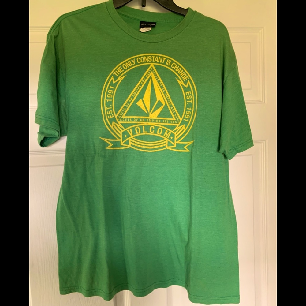 VOLCOM T-SHIRT